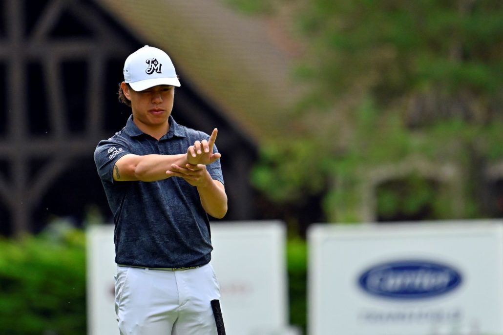 Aussie golfer returns after losing eyesight